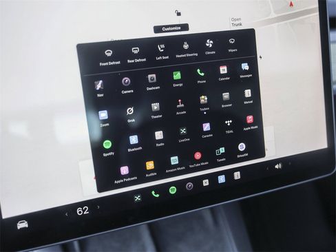 Used 2023 Tesla Model 3 Standard Range image 21