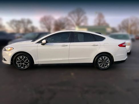 Used 2014 Ford Fusion S FWD image 2