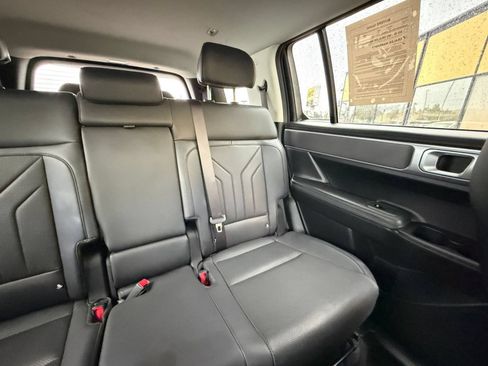 Used 2026 Hyundai Santa Fe SEL AWD/4WD image 39