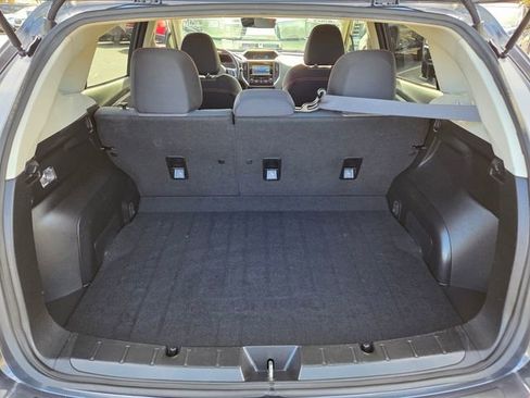 Used 2022 Subaru Crosstrek 2.0i Premium image 12