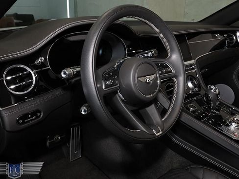 Used 2021 Bentley Continental GT V8 AWD/4WD image 22