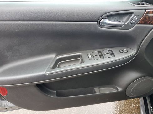 Used 2012 Chevrolet Impala LT image 20