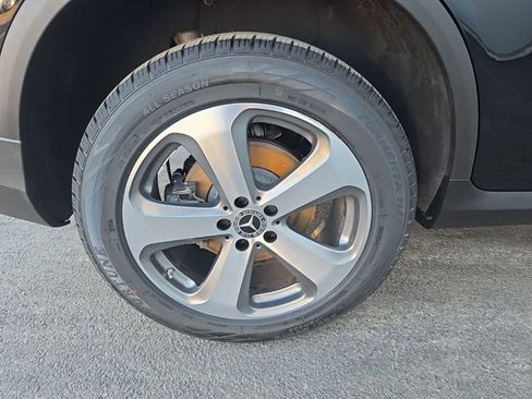 Used 2022 Mercedes-Benz GLC 300 GLC 300 image 31