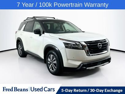 Used 2024 Nissan Pathfinder SL
