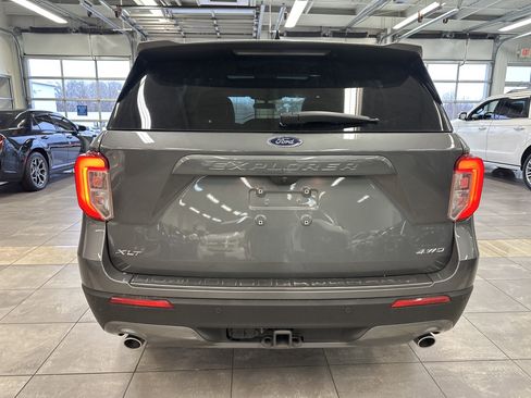 Used 2023 Ford Explorer XLT w/ Equipment Group 202A image 12