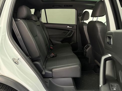 Used 2020 Volkswagen Tiguan SE R-Line FWD image 26