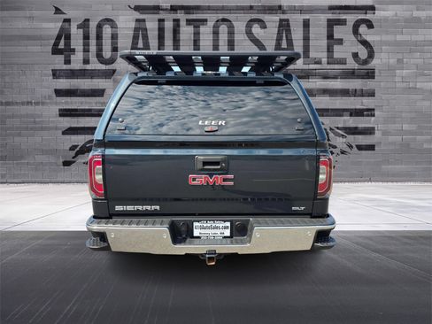 Used 2018 GMC Sierra 1500 SLT w/ SLT Premium Package AWD/4WD image 4