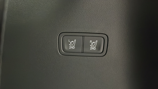 Used 2025 Hyundai Santa Fe Calligraphy AWD/4WD image 30