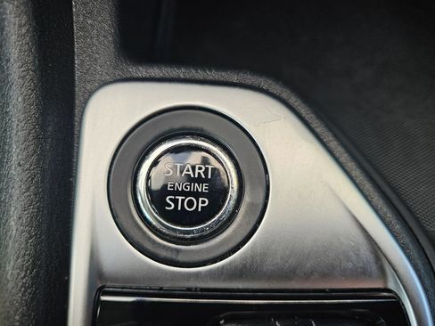 Used 2022 Nissan Sentra SV w/ Lighting Package FWD image 16