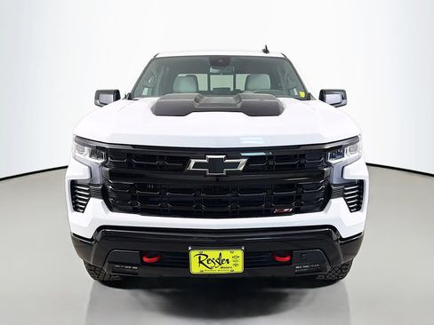 New 2026 Chevrolet Silverado 1500 LT Trail Boss w/ Convenience Package II AWD/4WD image 2