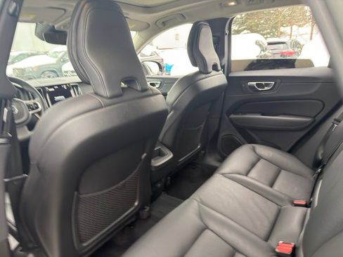 Used 2023 Volvo XC60 B5 Plus w/ Climate Package image 27
