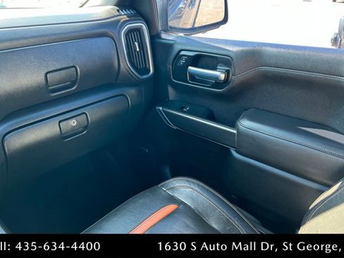Used 2020 GMC Sierra 1500 AT4 w/ Off-Road Performance Package image 10