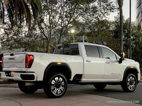 Used 2021 GMC Sierra 2500 Denali w/ Denali Ultimate Package image 4