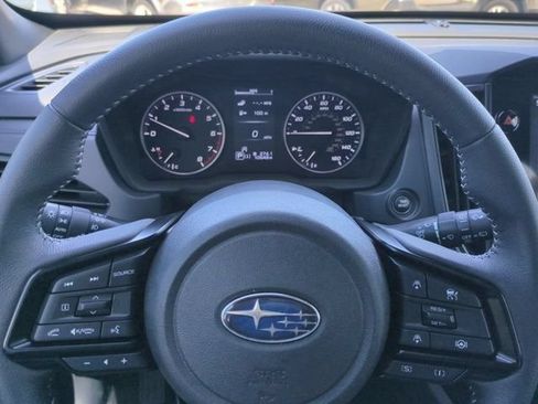 Used 2025 Subaru Forester Premium AWD/4WD image 31