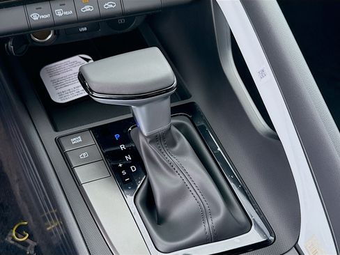 New 2026 Hyundai Elantra Sport FWD image 13