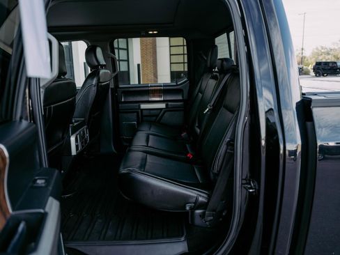 Used 2020 Ford F150 Lariat w/ Equipment Group 502A Luxury image 12