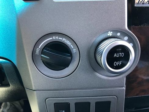 Used 2013 Toyota Tundra Platinum AWD/4WD image 33