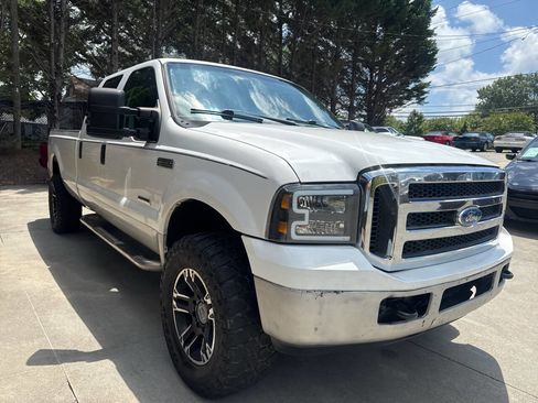 Used 2005 Ford F350 XLT image 8