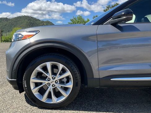 Used 2021 Ford Explorer Platinum w/ Equipment Group 601A AWD/4WD image 10