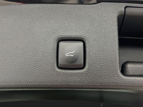 Used 2024 Ford Escape ST-Line w/ Tech Pack #1 AWD/4WD image 29