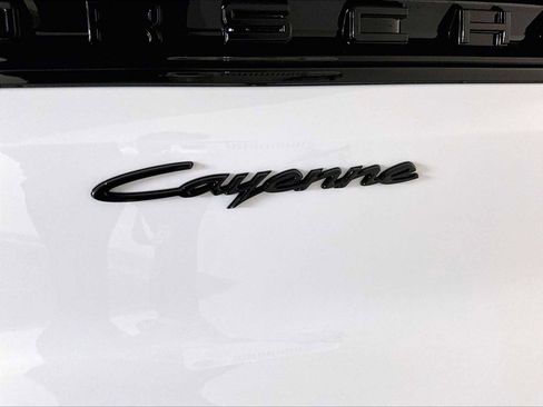 New 2026 Porsche Cayenne E-Hybrid AWD/4WD image 33