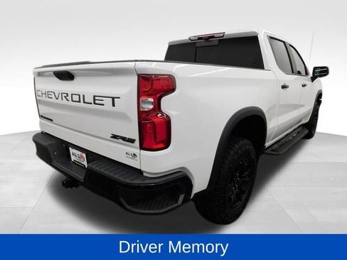 Used 2024 Chevrolet Silverado 1500 ZR2 w/ Technology Package image 17