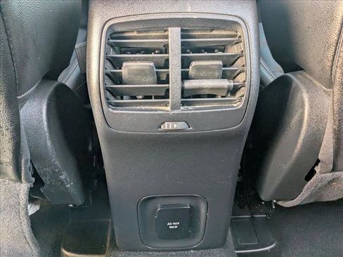 Used 2020 Ford Escape Titanium w/ Titanium Premium Package 2.0 FWD image 18