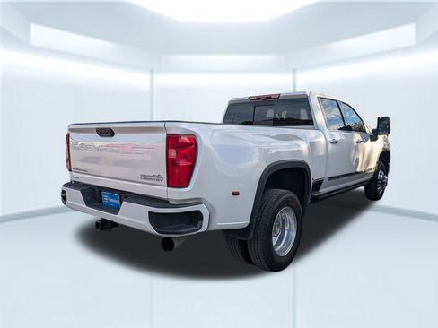 Used 2025 Chevrolet Silverado 3500 High Country w/ High Country Premium Package image 5