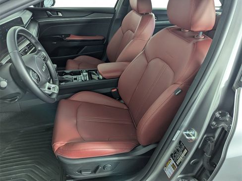 Used 2025 Kia K5 GT-Line w/ GT-Line Premium Package image 12