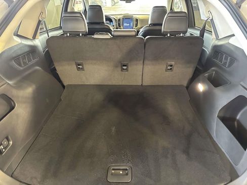 Used 2024 Ford Edge SEL w/ Convenience Package image 8