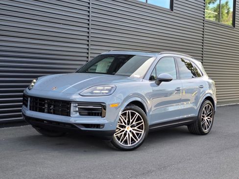 New 2026 Porsche Cayenne image 1