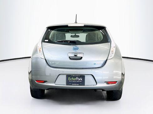 Used 2015 Nissan Leaf SL FWD image 7