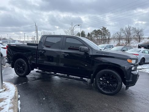 Used 2020 Chevrolet Silverado 1500 Custom w/ Custom Value Package image 6