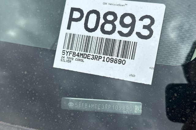 Used 2024 Toyota Corolla LE FWD image 25