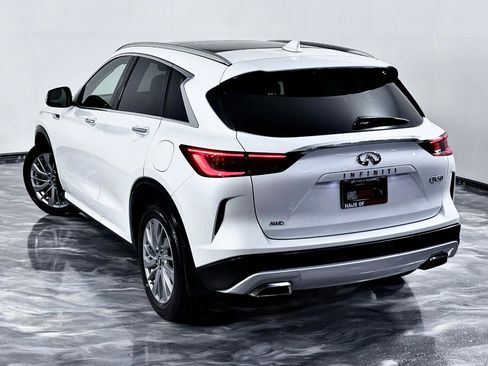 Used 2023 INFINITI QX50 Luxe AWD/4WD image 12