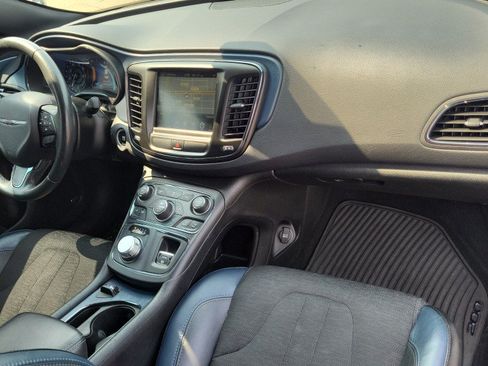 Used 2016 Chrysler 200 S w/ Navigation & Sound Group I AWD/4WD image 19