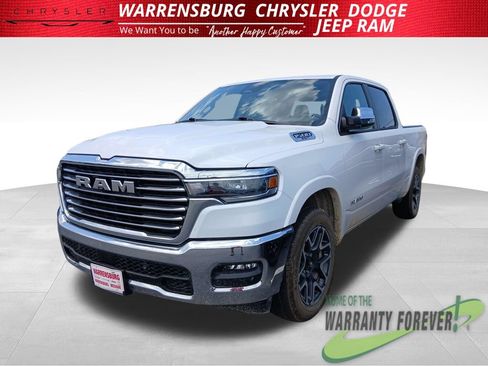 Used 2025 RAM 1500 Laramie AWD/4WD image 6