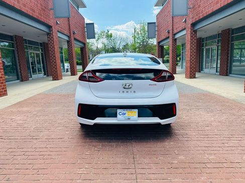 Used 2019 Hyundai Ioniq Limited FWD image 5