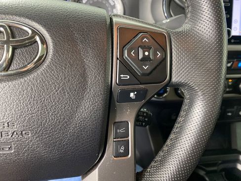 Certified 2022 Toyota Tacoma Limited image 16