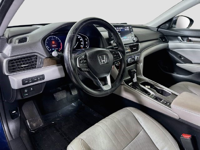 Used 2018 Honda Accord Touring image 22