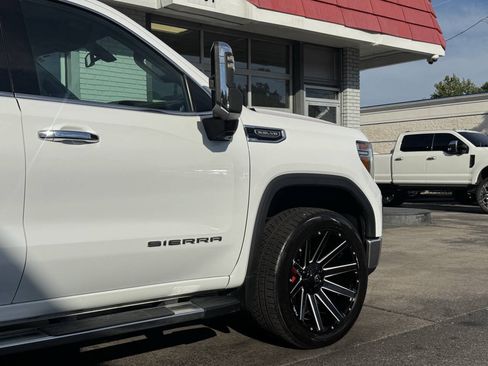 Used 2022 GMC Sierra 1500 SLT w/ SLT Premium Package RWD image 10