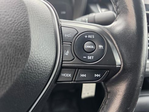 Used 2022 Toyota Corolla SE FWD image 18