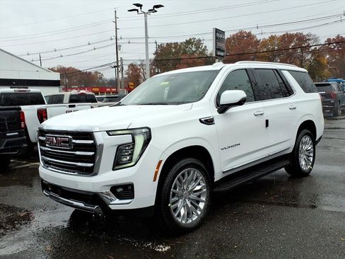 New 2026 GMC Yukon Elevation image 3