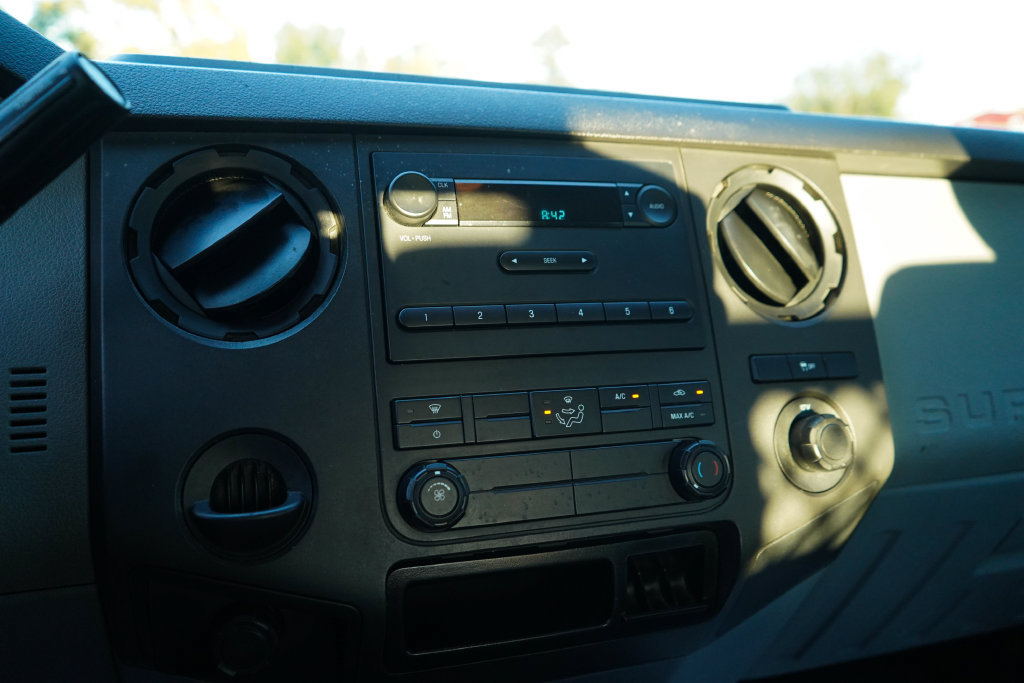 Used 2015 Ford F250 XL AWD/4WD image 7