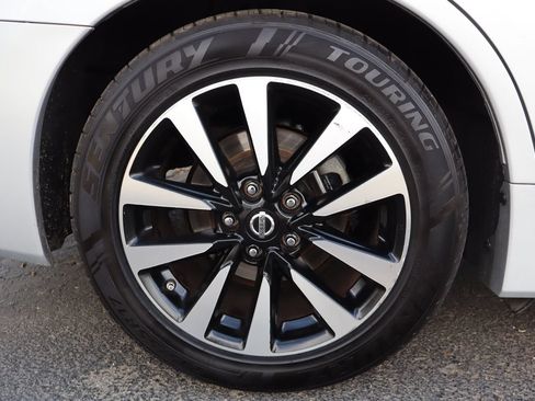 Used 2018 Nissan Altima 2.5 SL FWD image 43