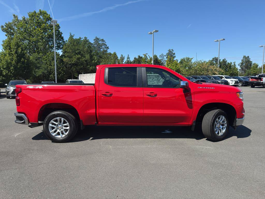 Certified 2025 Chevrolet Silverado 1500 LT AWD/4WD image 8