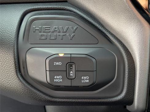 Used 2025 RAM 2500 Big Horn AWD/4WD image 26