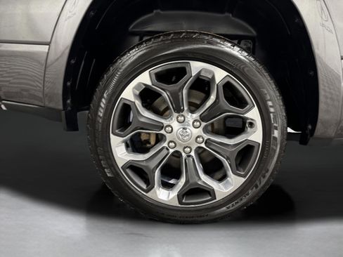 Used 2020 RAM 1500 Limited w/ Body Color Bumper Group image 49