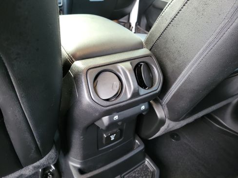 Used 2021 Jeep Wrangler Unlimited Sahara w/ Cold Weather Group AWD/4WD image 12