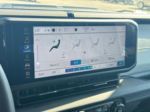 Used 2024 Jeep Wrangler Unlimited Sahara image 29